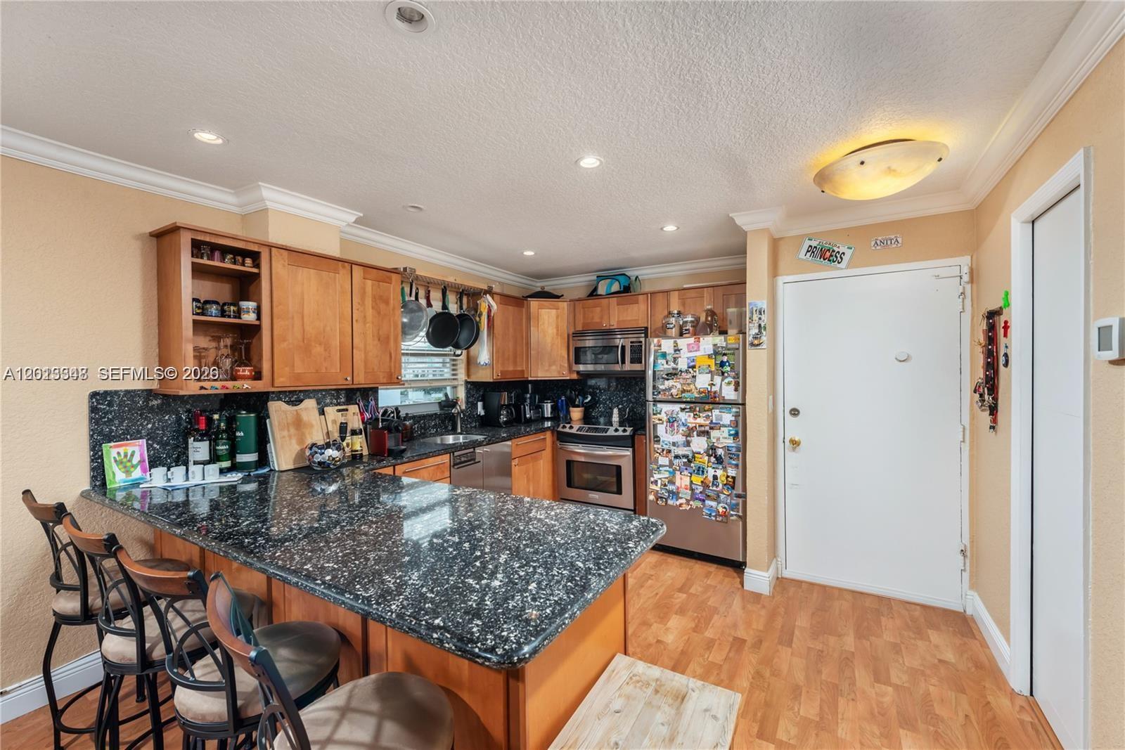 PARKVIEW HOUSE CONDO - Residential