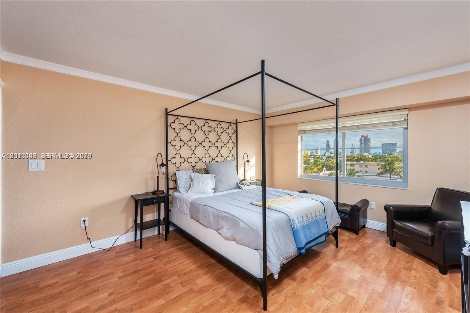 PARKVIEW HOUSE CONDO - Residential