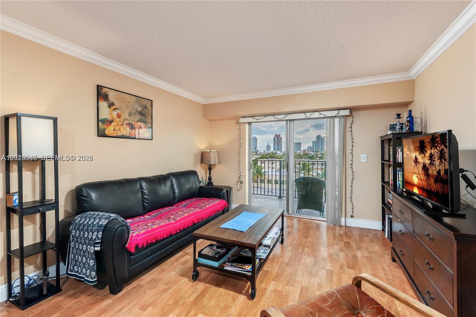 PARKVIEW HOUSE CONDO - Residential