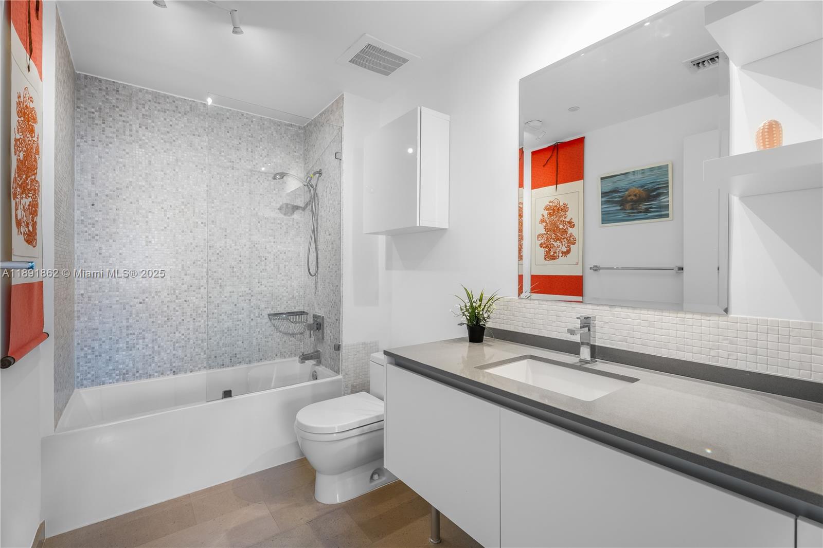 REACH CONDO - Residential Lease