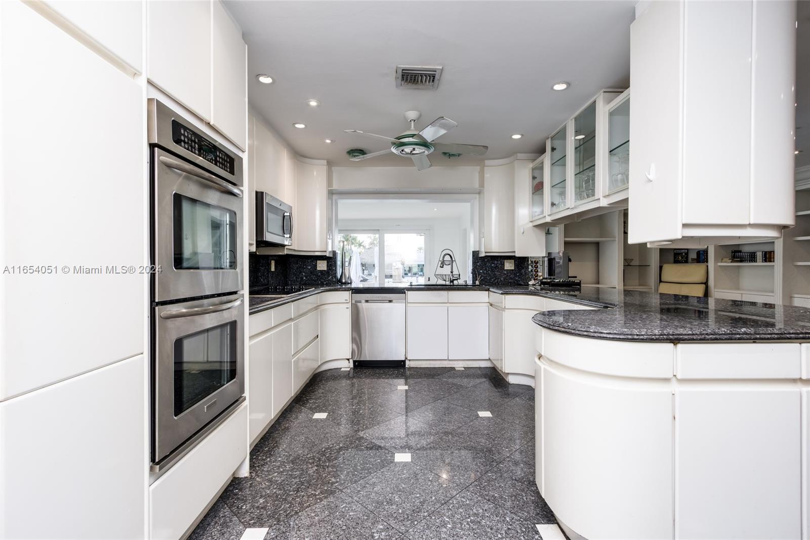 EASTERN SHORES 1ST ADDN - Residential