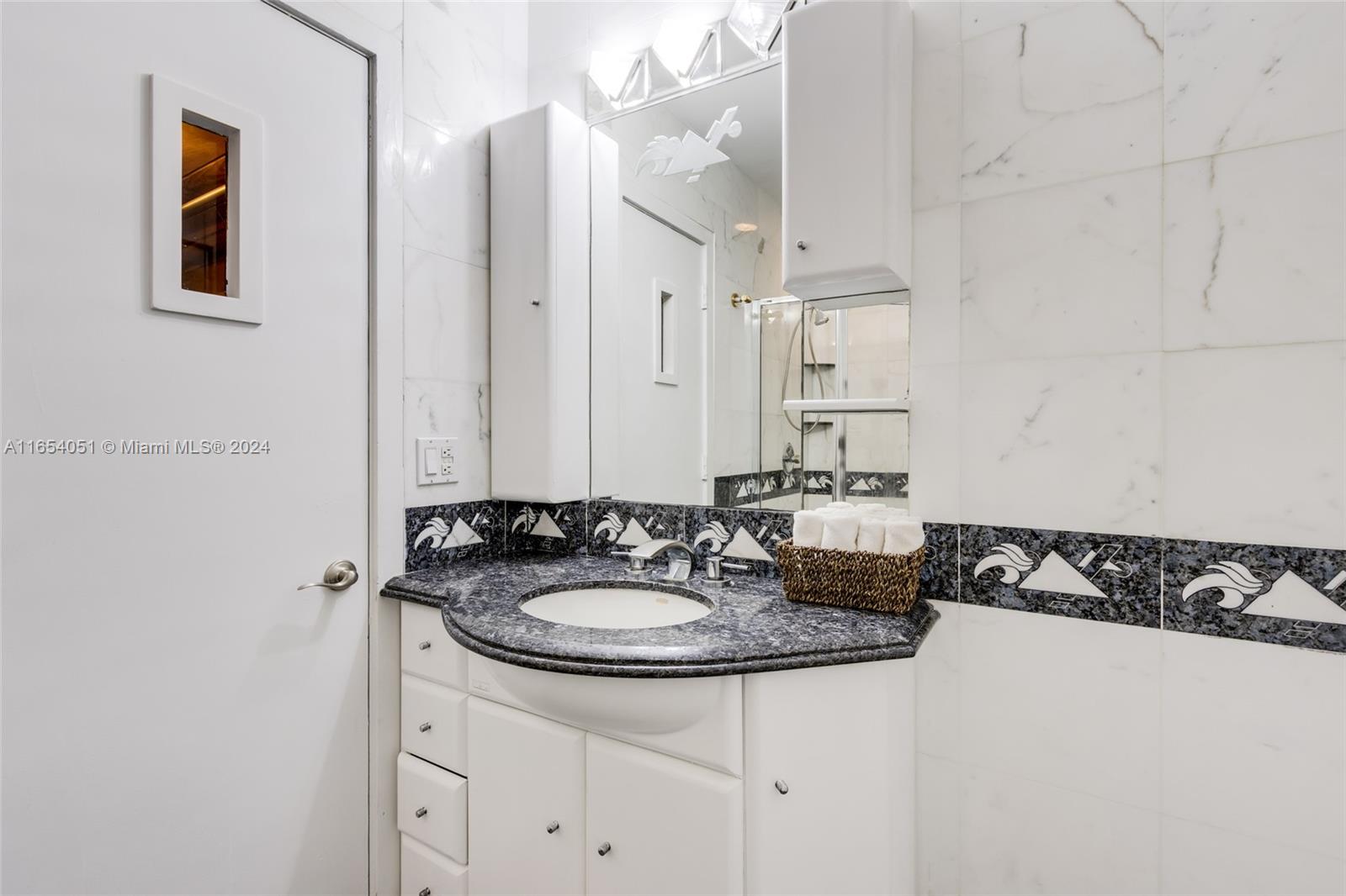 EASTERN SHORES 1ST ADDN - Residential