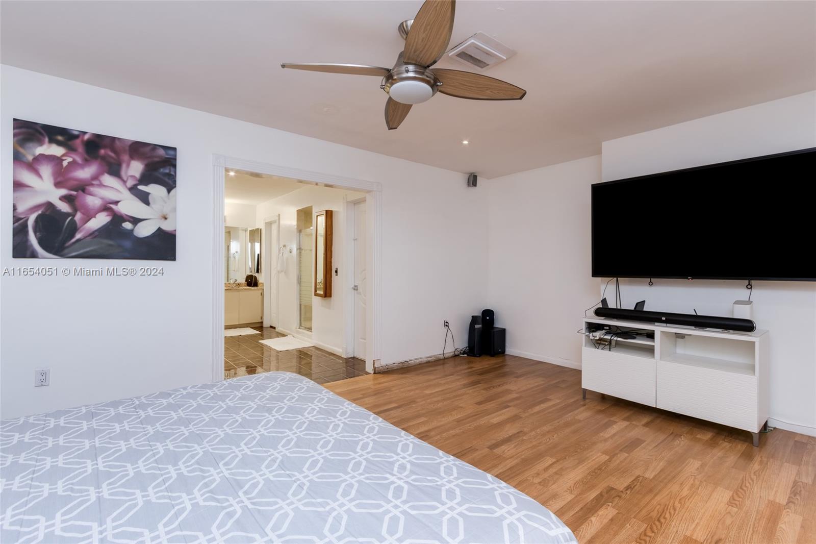 EASTERN SHORES 1ST ADDN - Residential