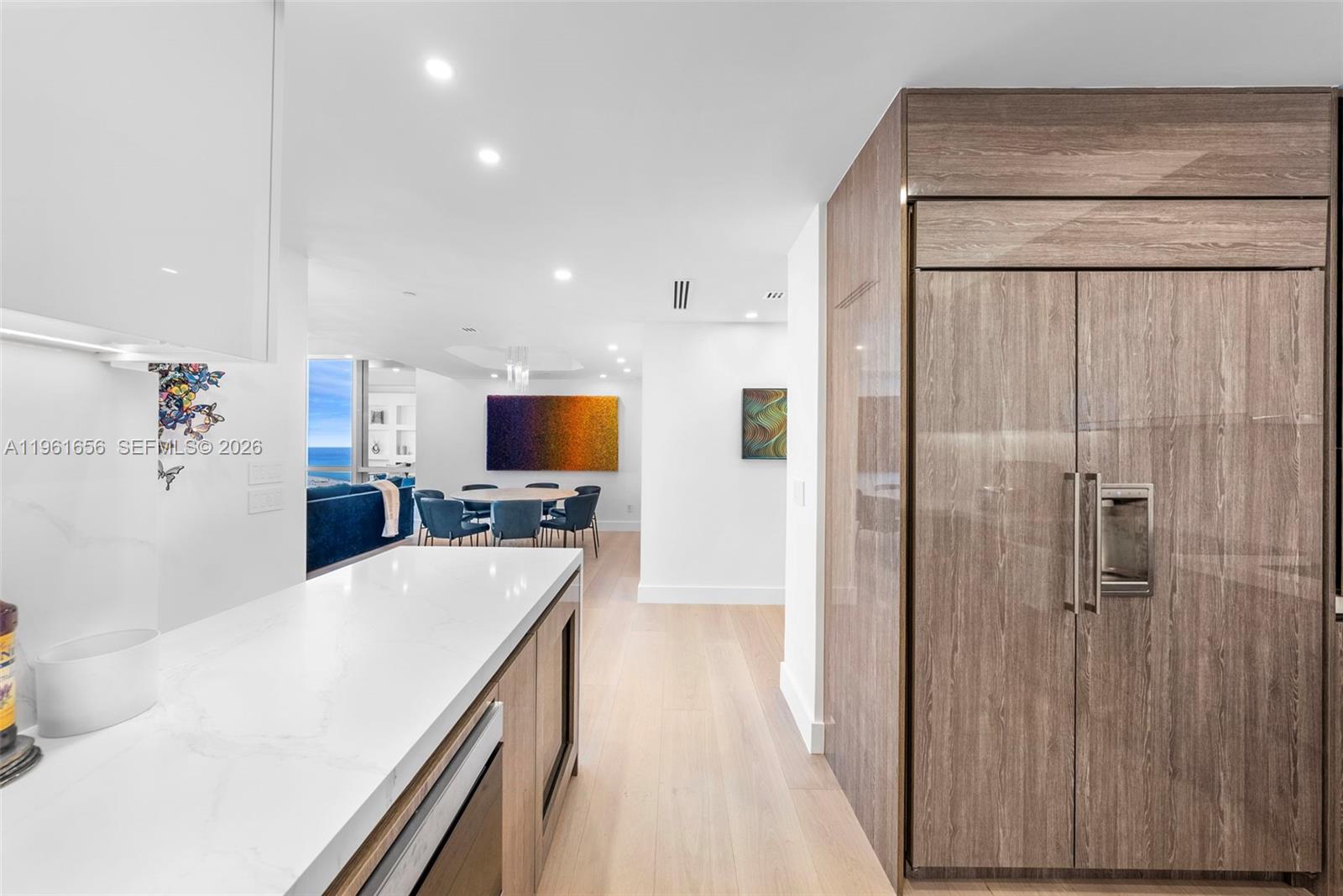 100 S Pointe Dr 1409/10