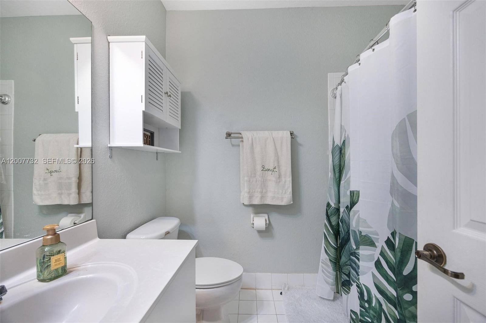 ISLANDS AT DORAL 1ST ADDN - Residential