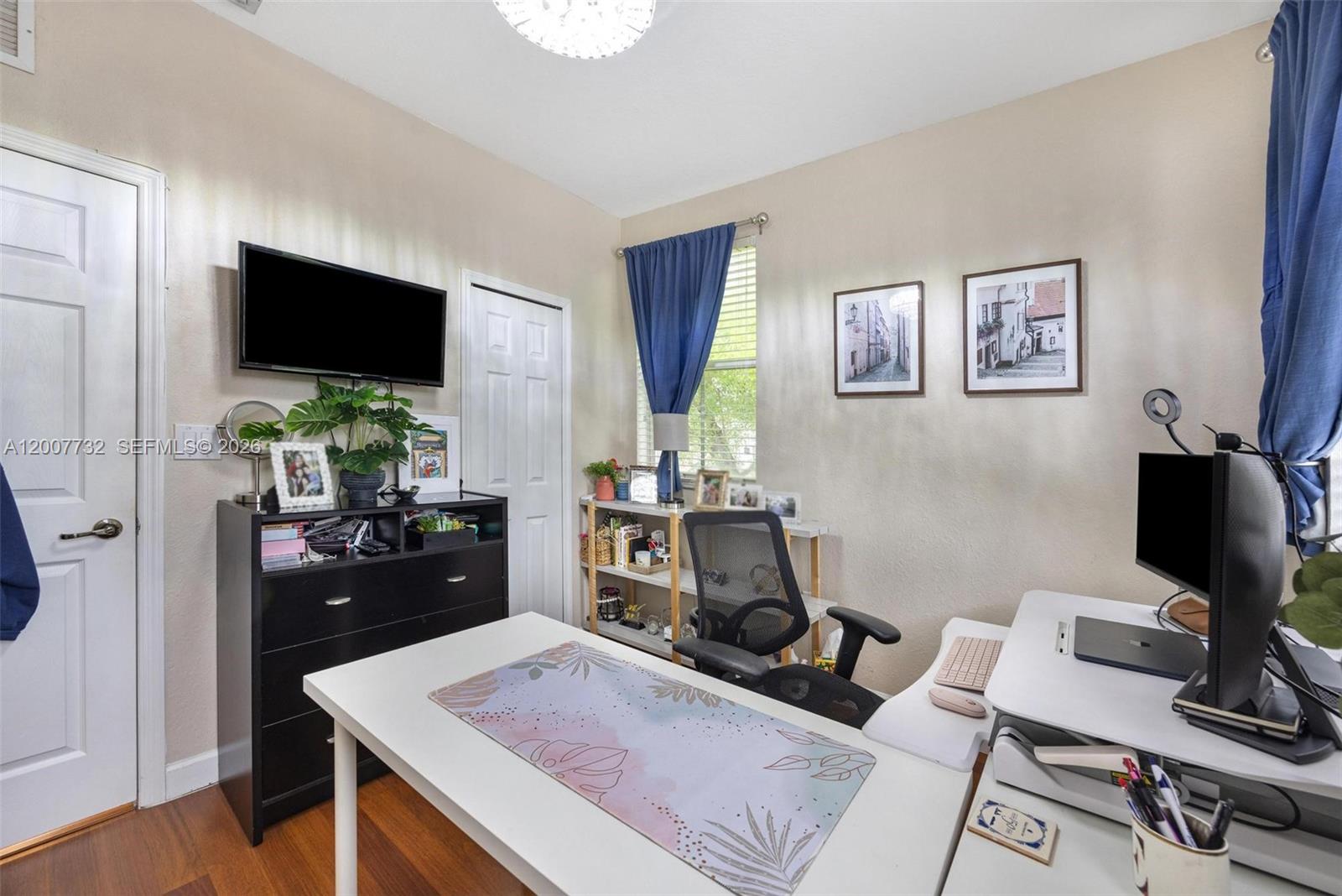 ISLANDS AT DORAL 1ST ADDN - Residential