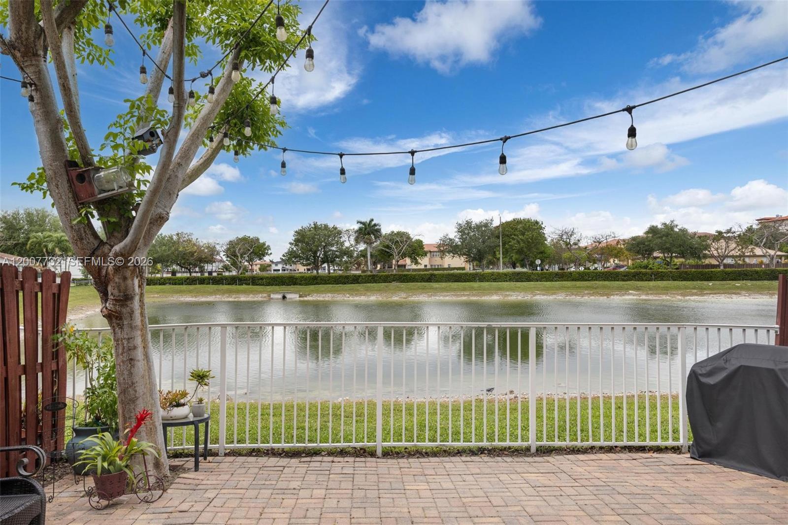 ISLANDS AT DORAL 1ST ADDN - Residential