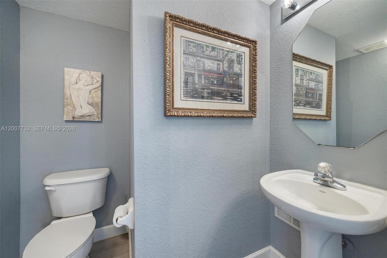 ISLANDS AT DORAL 1ST ADDN - Residential