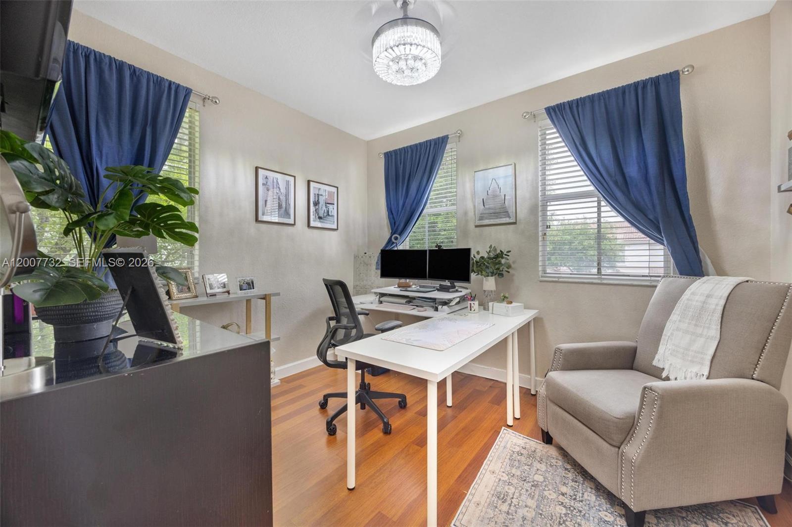 ISLANDS AT DORAL 1ST ADDN - Residential