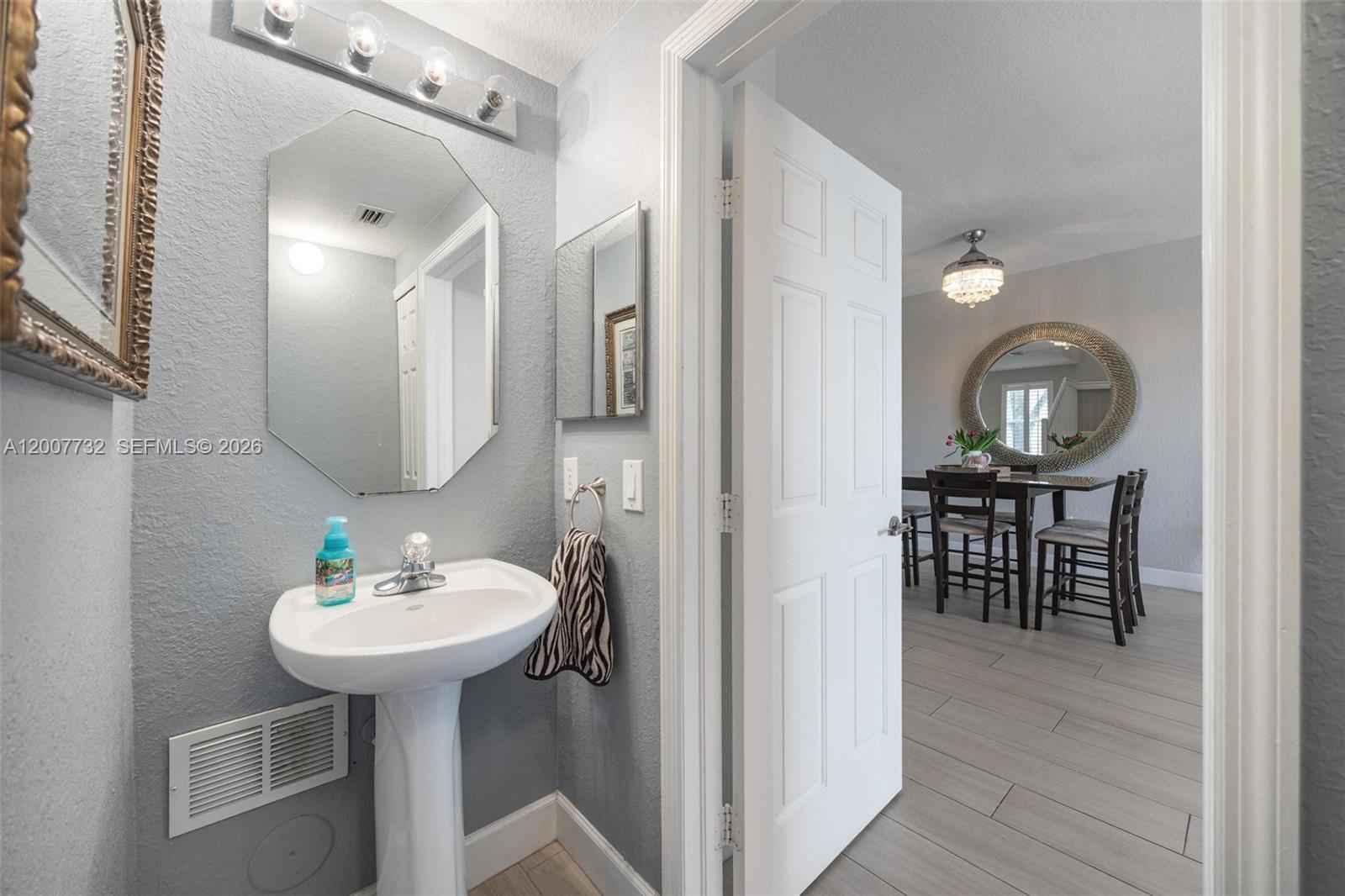 ISLANDS AT DORAL 1ST ADDN - Residential