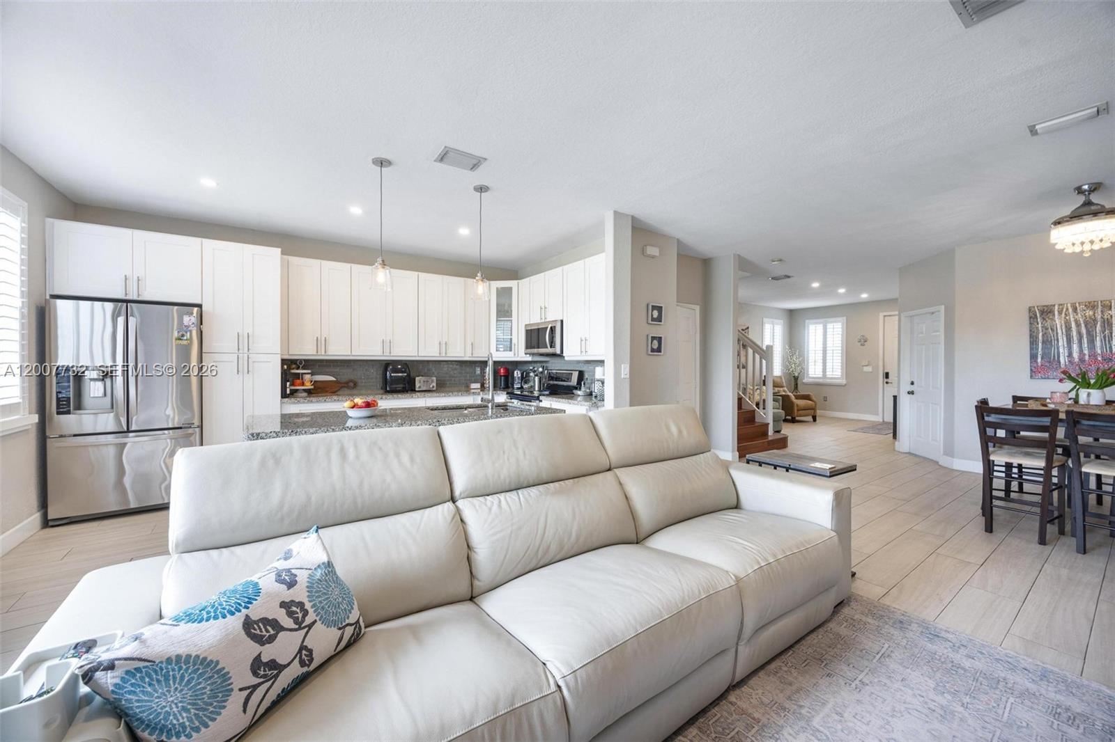 ISLANDS AT DORAL 1ST ADDN - Residential