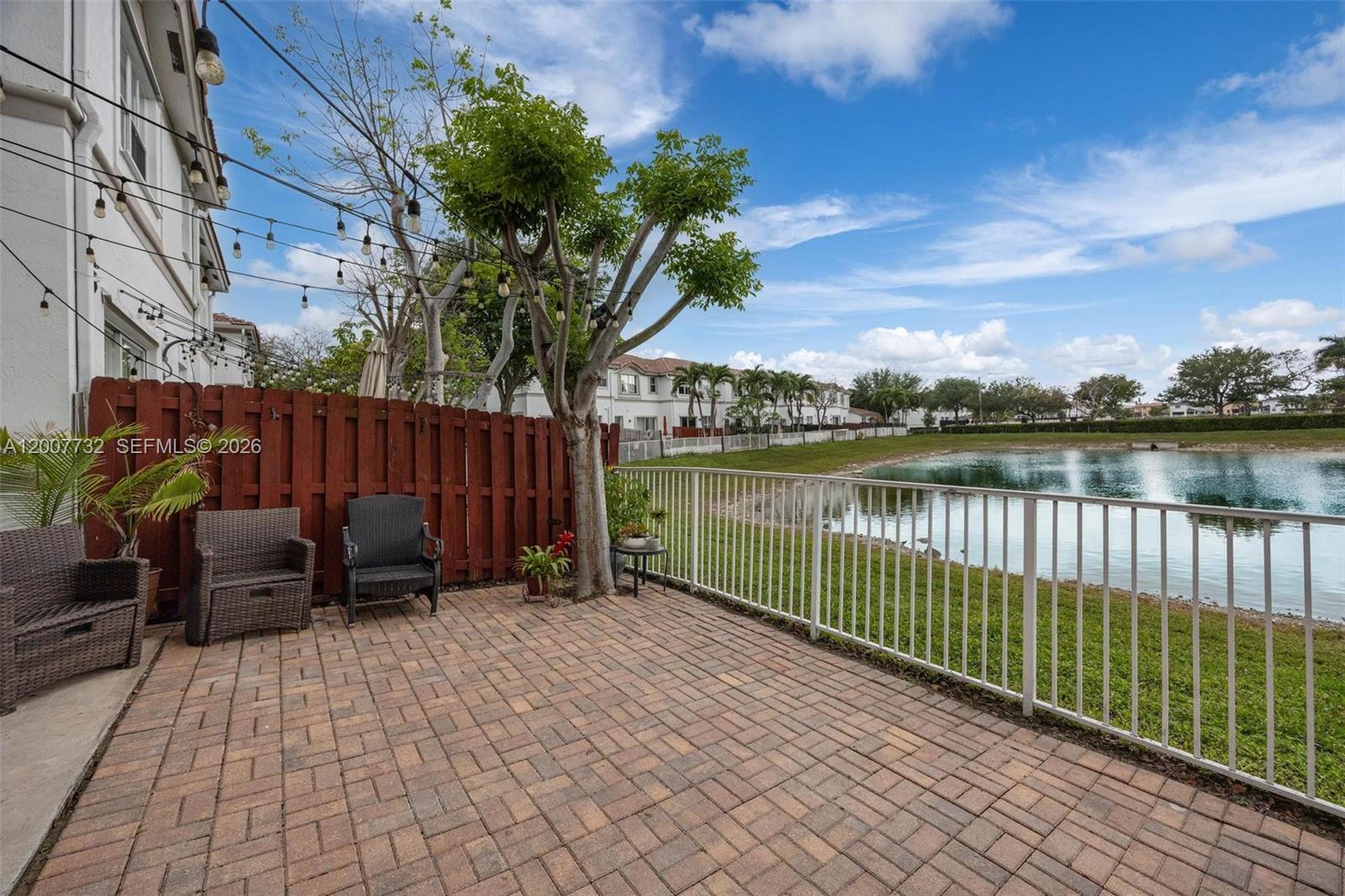 ISLANDS AT DORAL 1ST ADDN - Residential