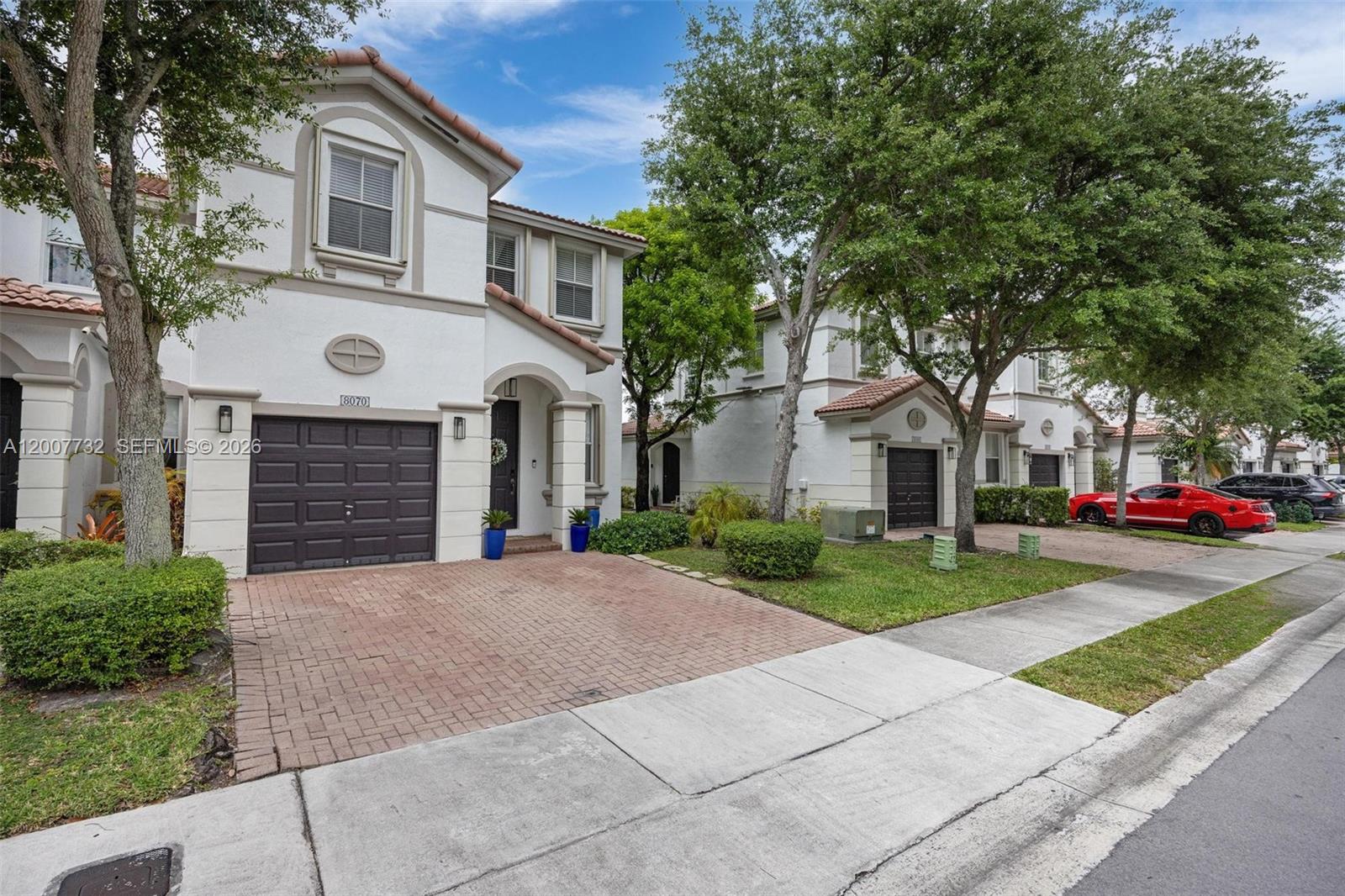 ISLANDS AT DORAL 1ST ADDN - Residential