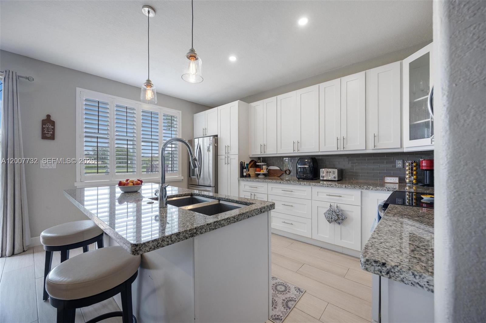 ISLANDS AT DORAL 1ST ADDN - Residential