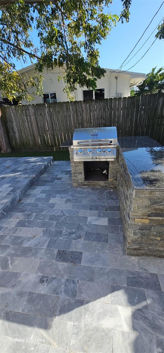 ATLANTIC SHORES DIXIE HIG - Residential Lease