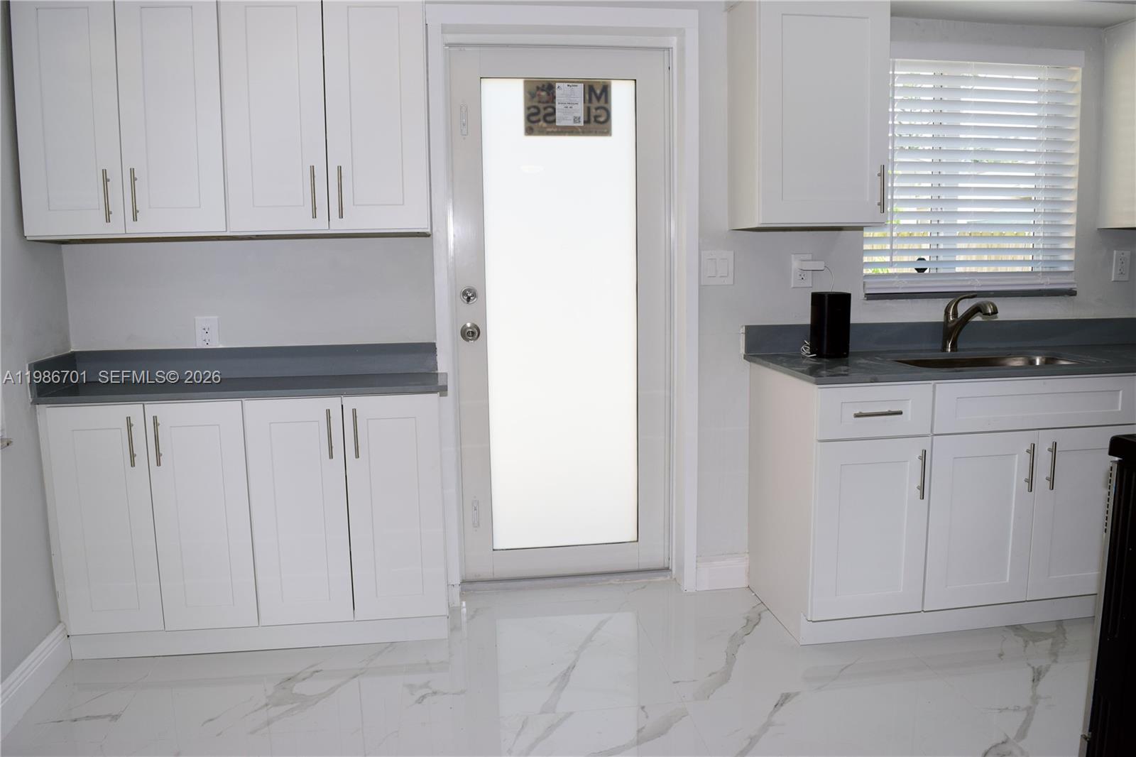 ATLANTIC SHORES DIXIE HIG - Residential Lease