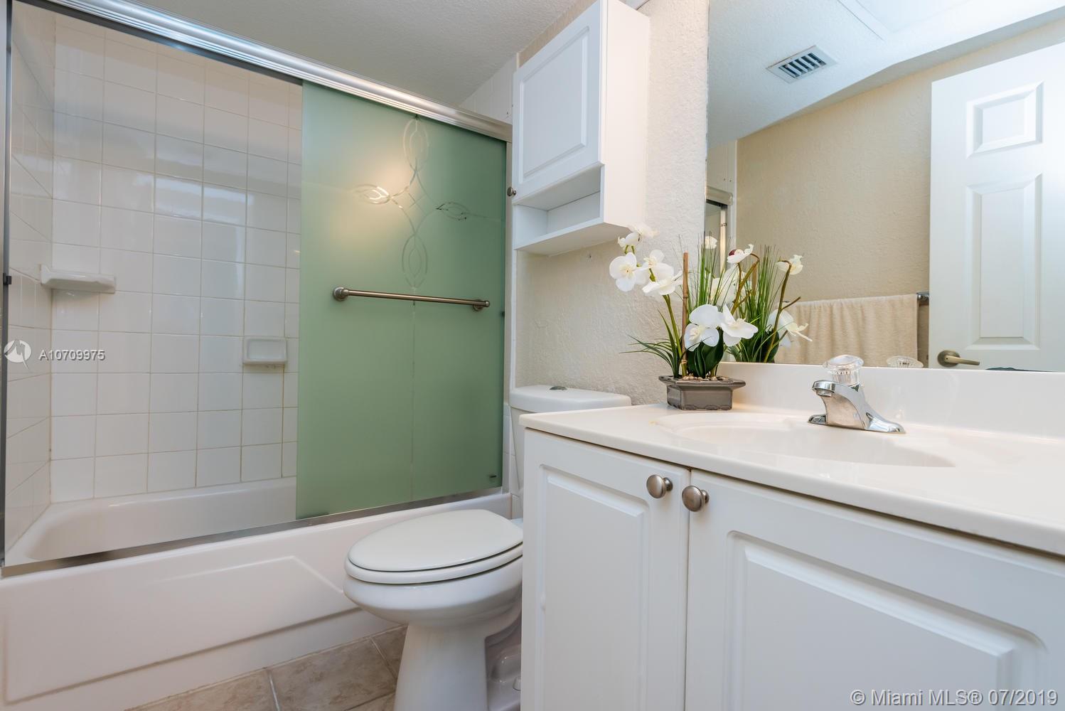 WAVE CONDO - Residential Lease