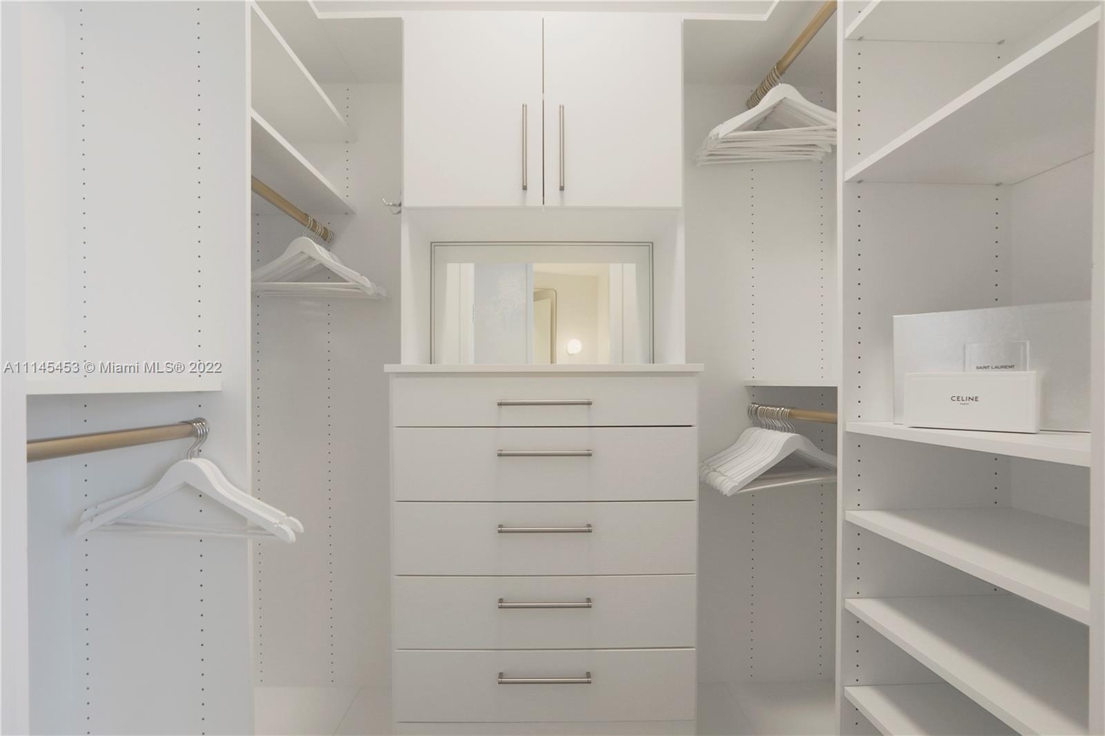 18555 COLLINS AVENUE COND - Residential