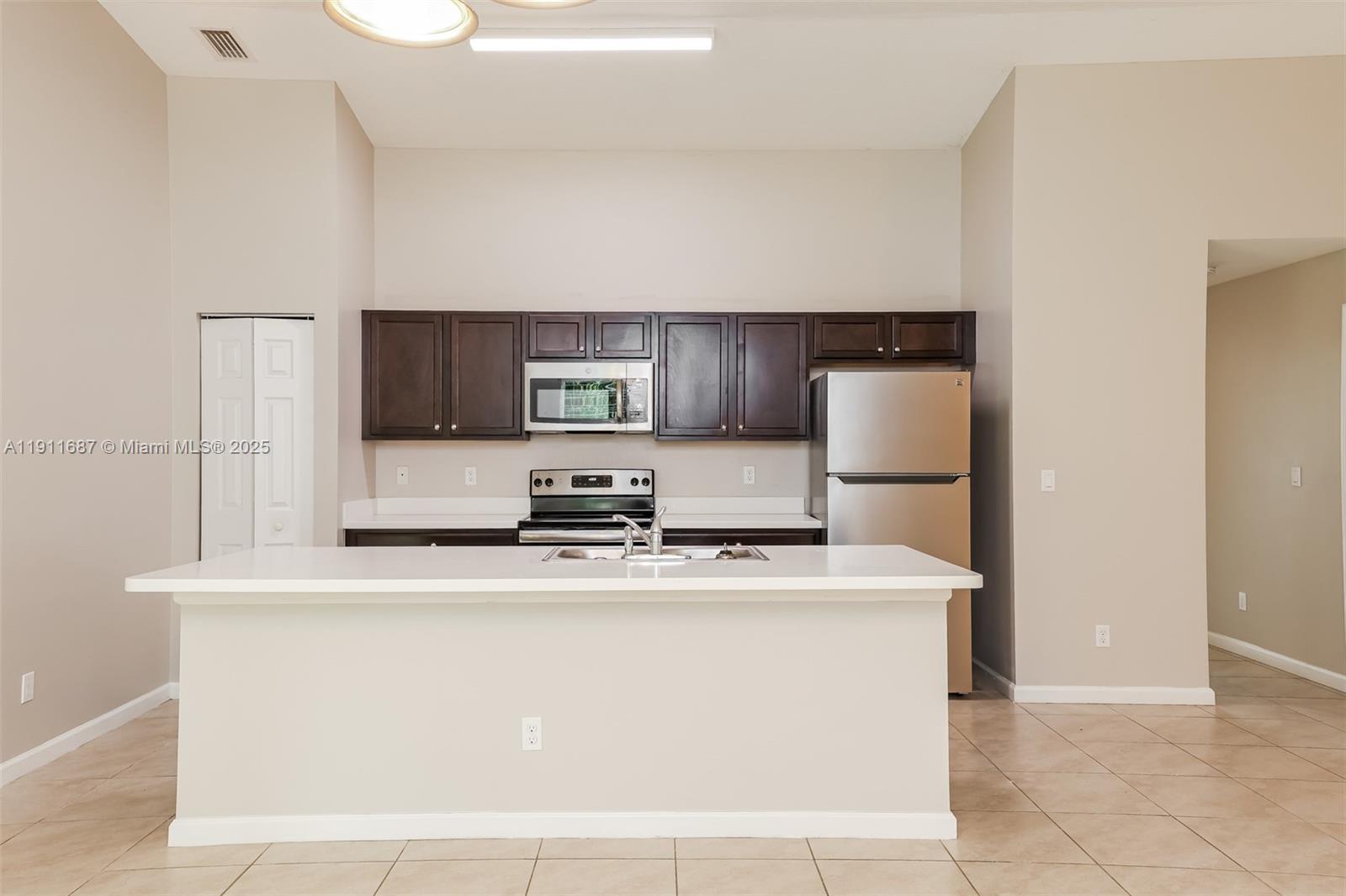 PORT ST LUCIE SECTION  22 - Residential Lease