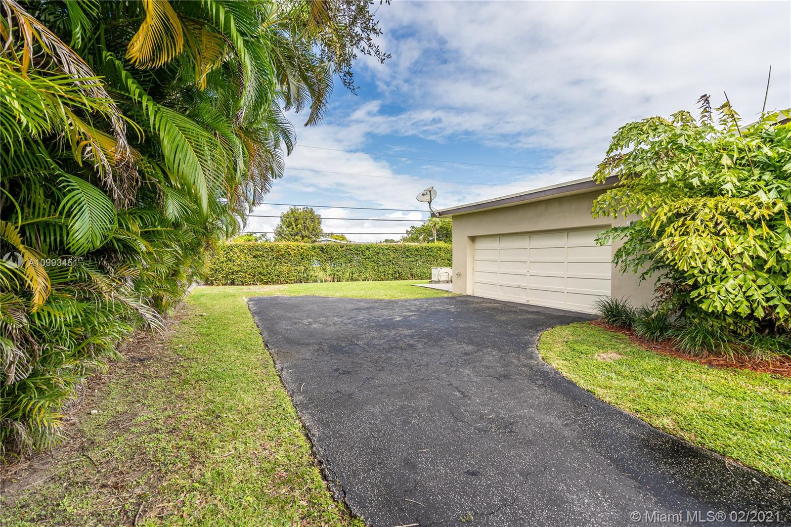 SUN CORAL ESTATES - Residential