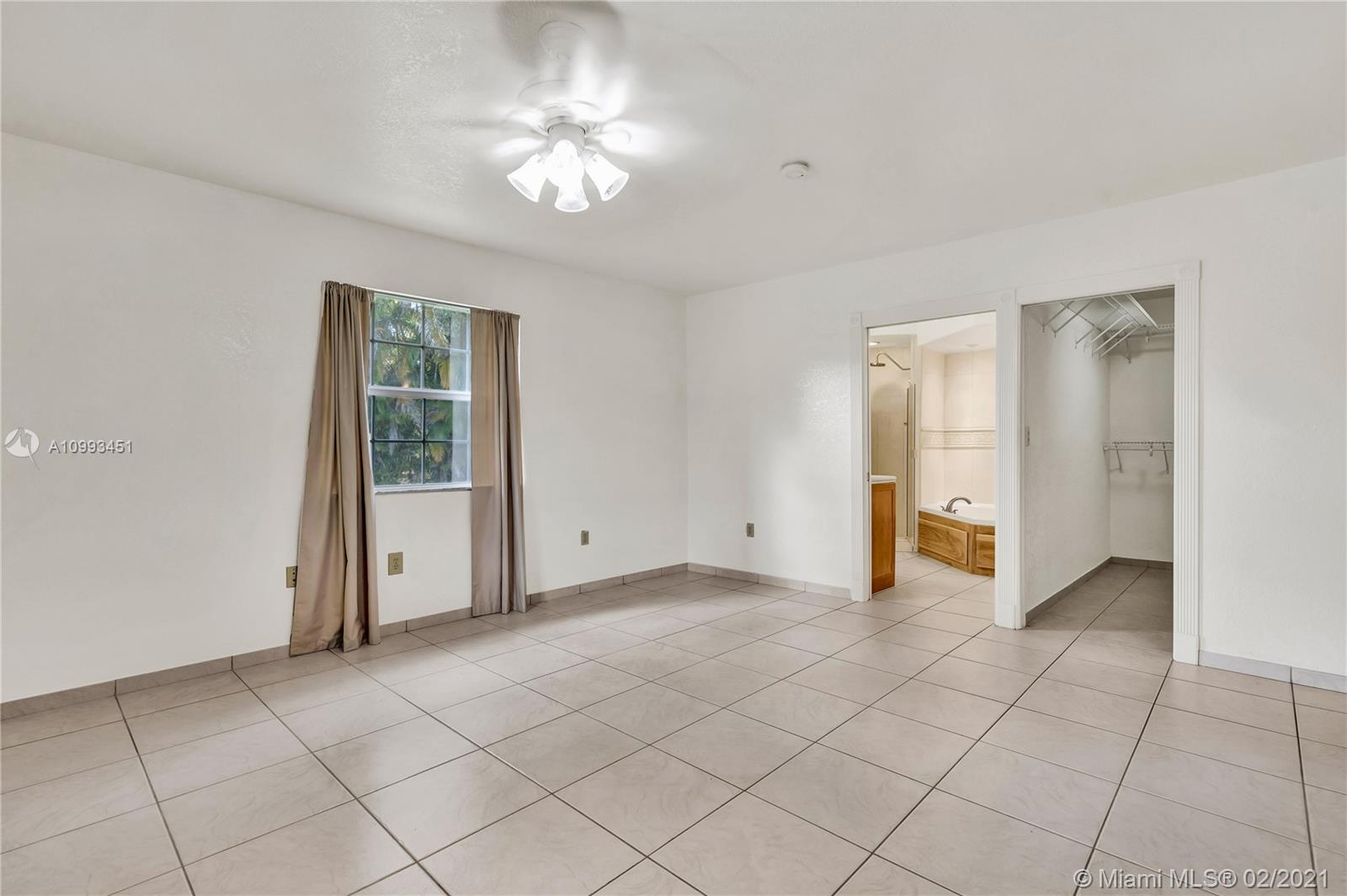 SUN CORAL ESTATES - Residential