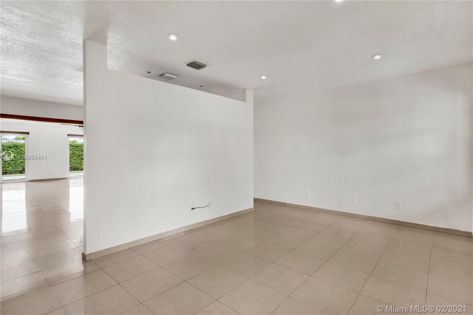 SUN CORAL ESTATES - Residential