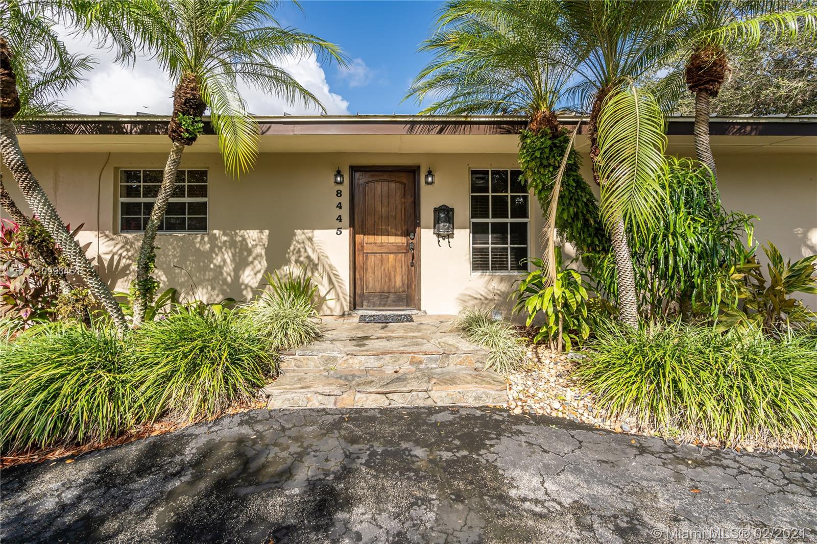 SUN CORAL ESTATES - Residential