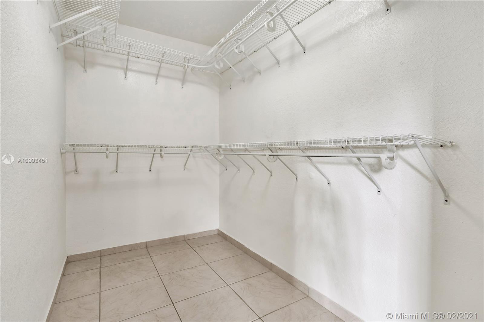 SUN CORAL ESTATES - Residential