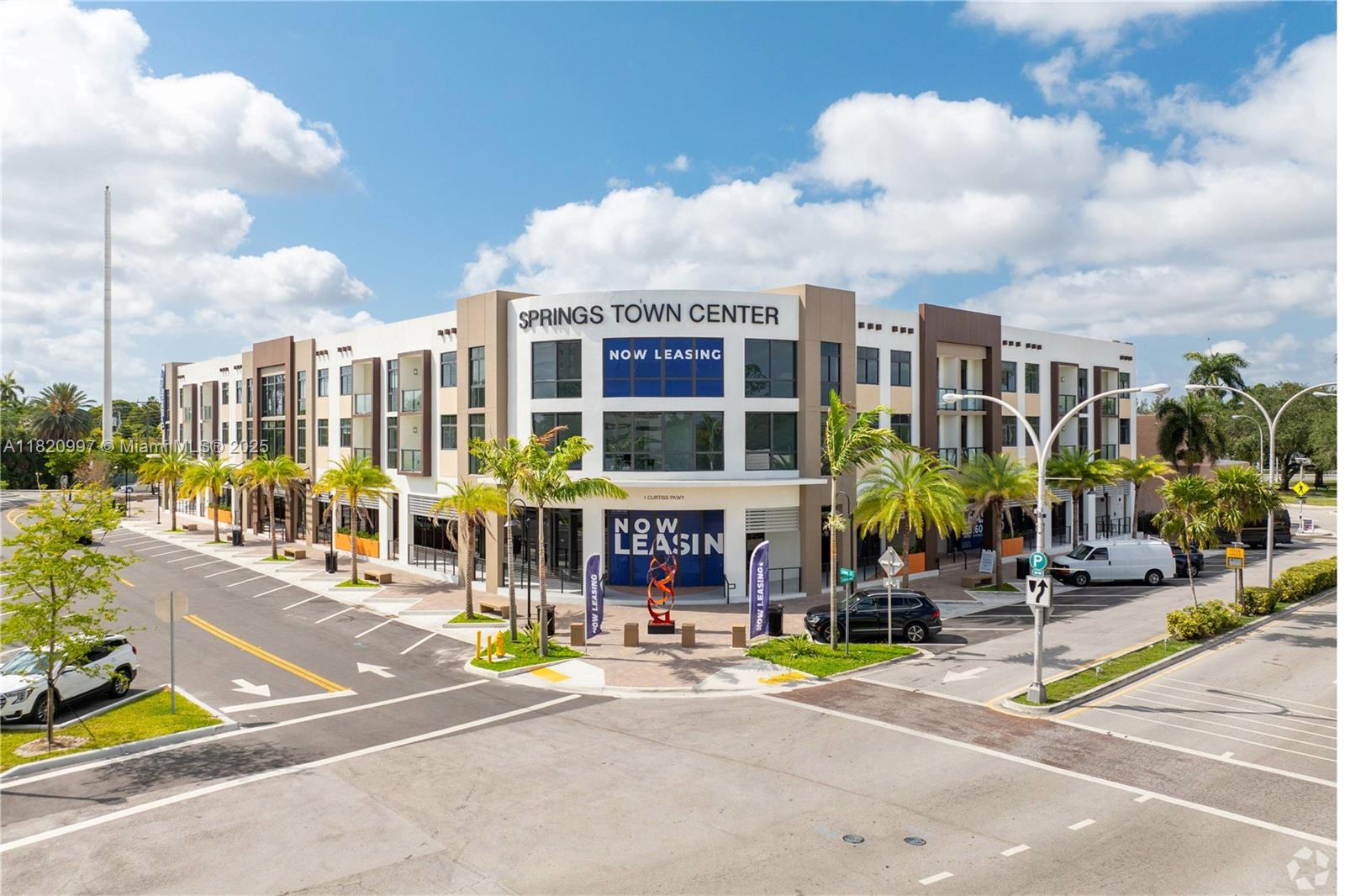 Rental Property at 1 Curtiss Pkwy 204, Miami Springs, Miami-Dade County, Florida - Bedrooms: 2 
Bathrooms: 2  - $2,900 MO.