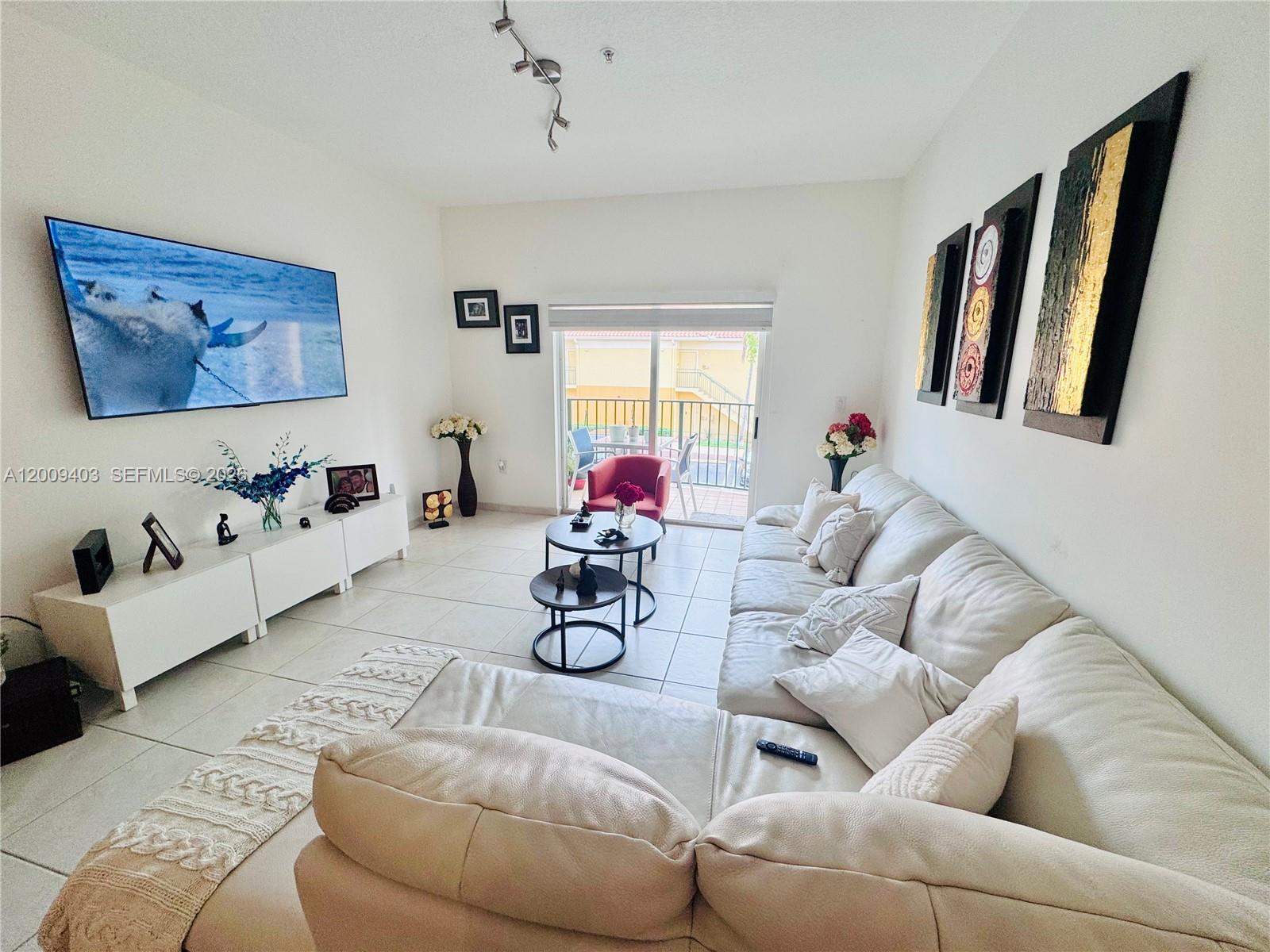 PALM GARDENS AT DORAL - Residential