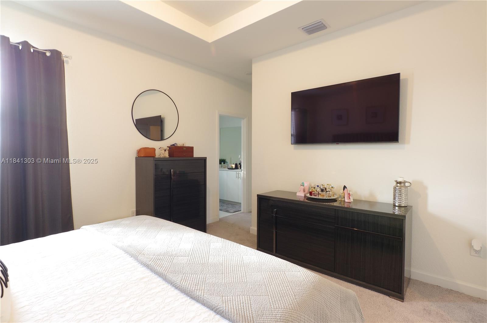 VISTA LAGO - Residential