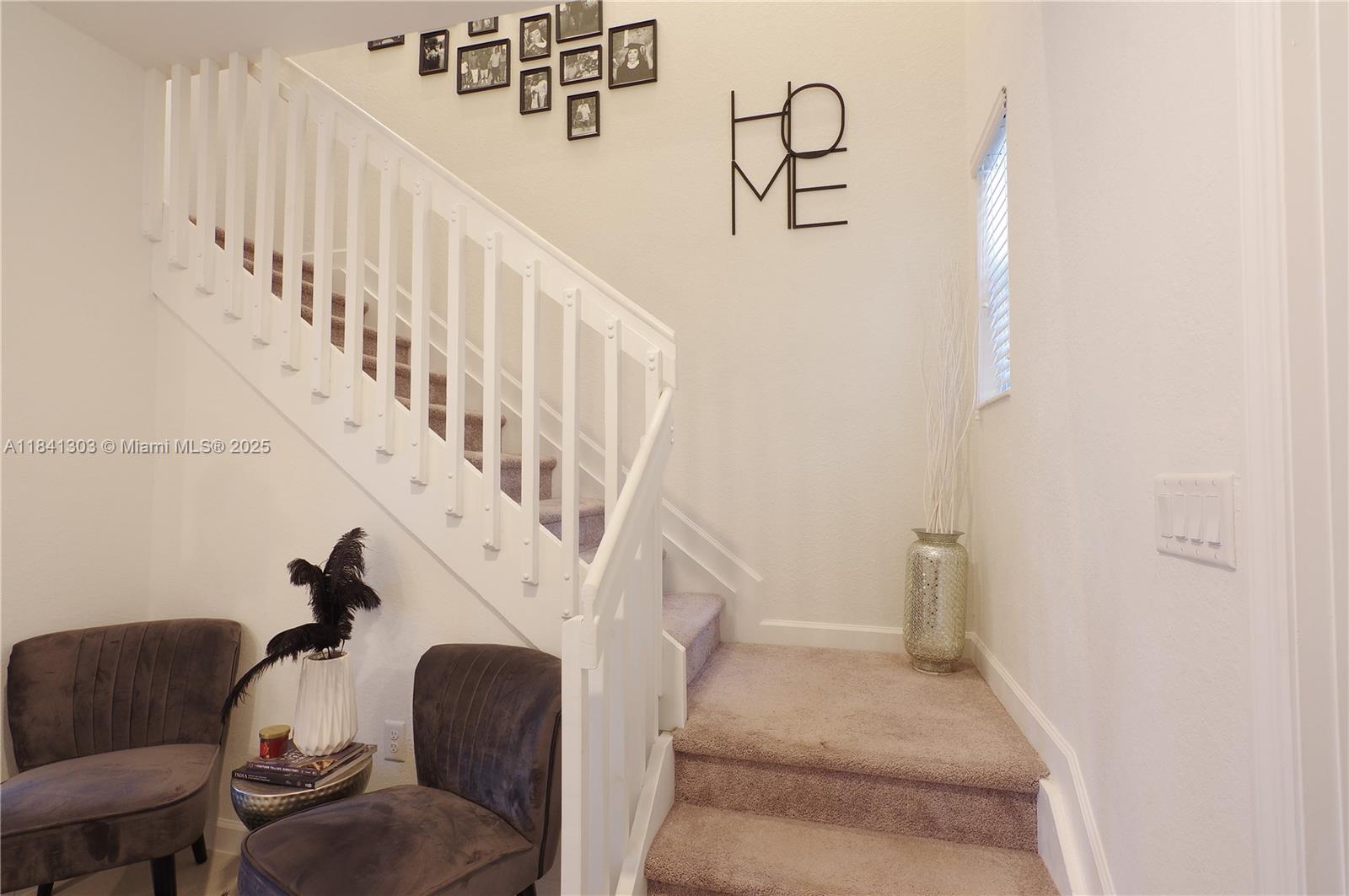 VISTA LAGO - Residential