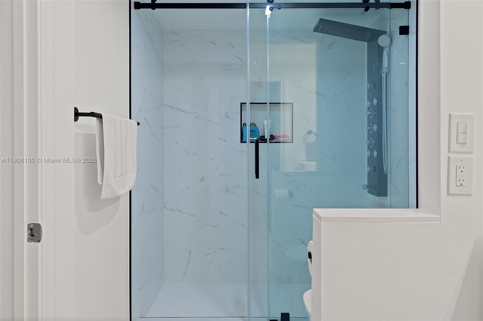 WATERVIEW CONDO - Residential Lease