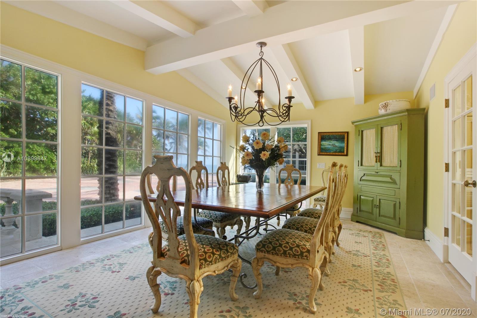 JUPITER ISLAND - Residential