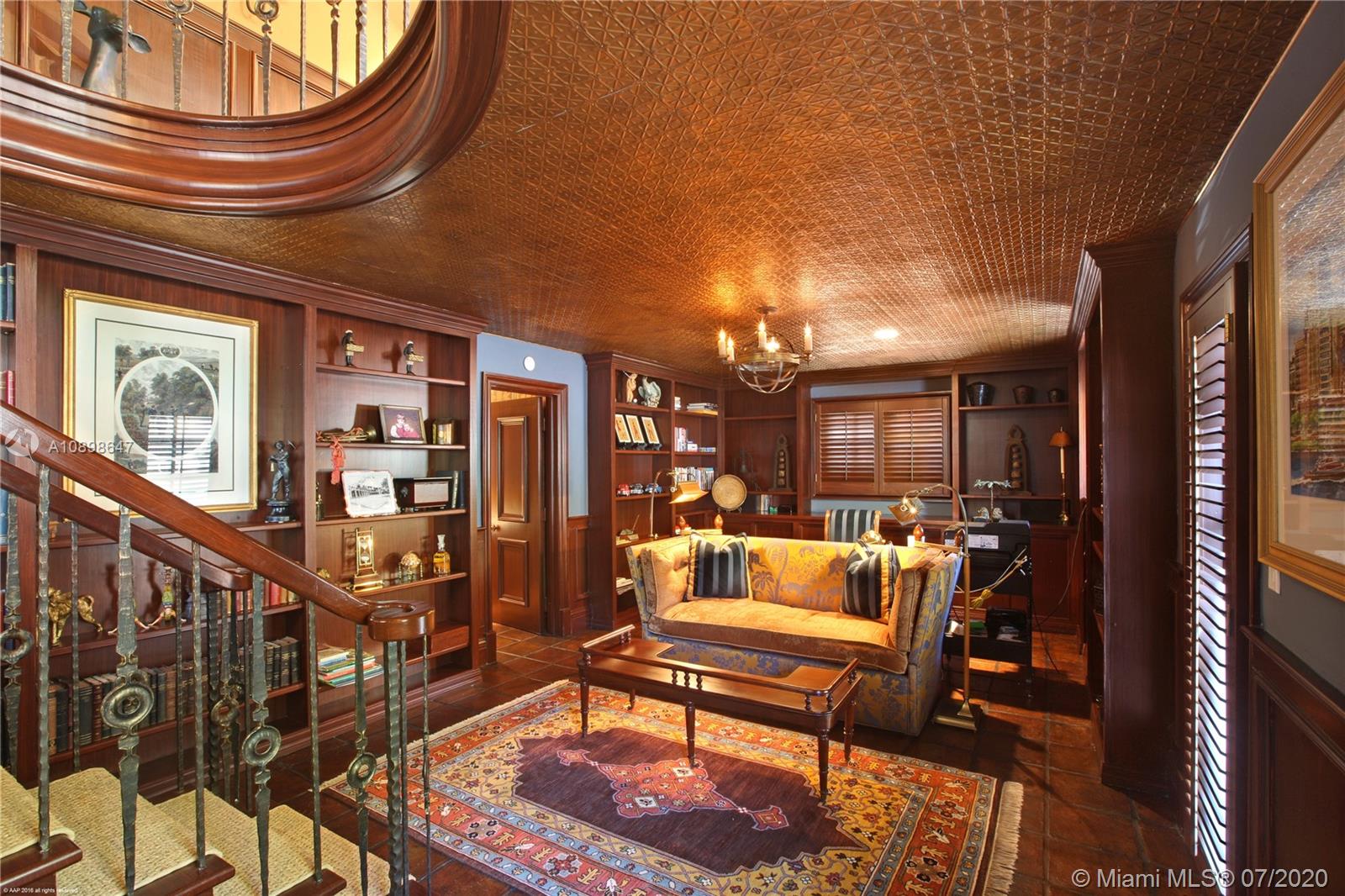 JUPITER ISLAND - Residential