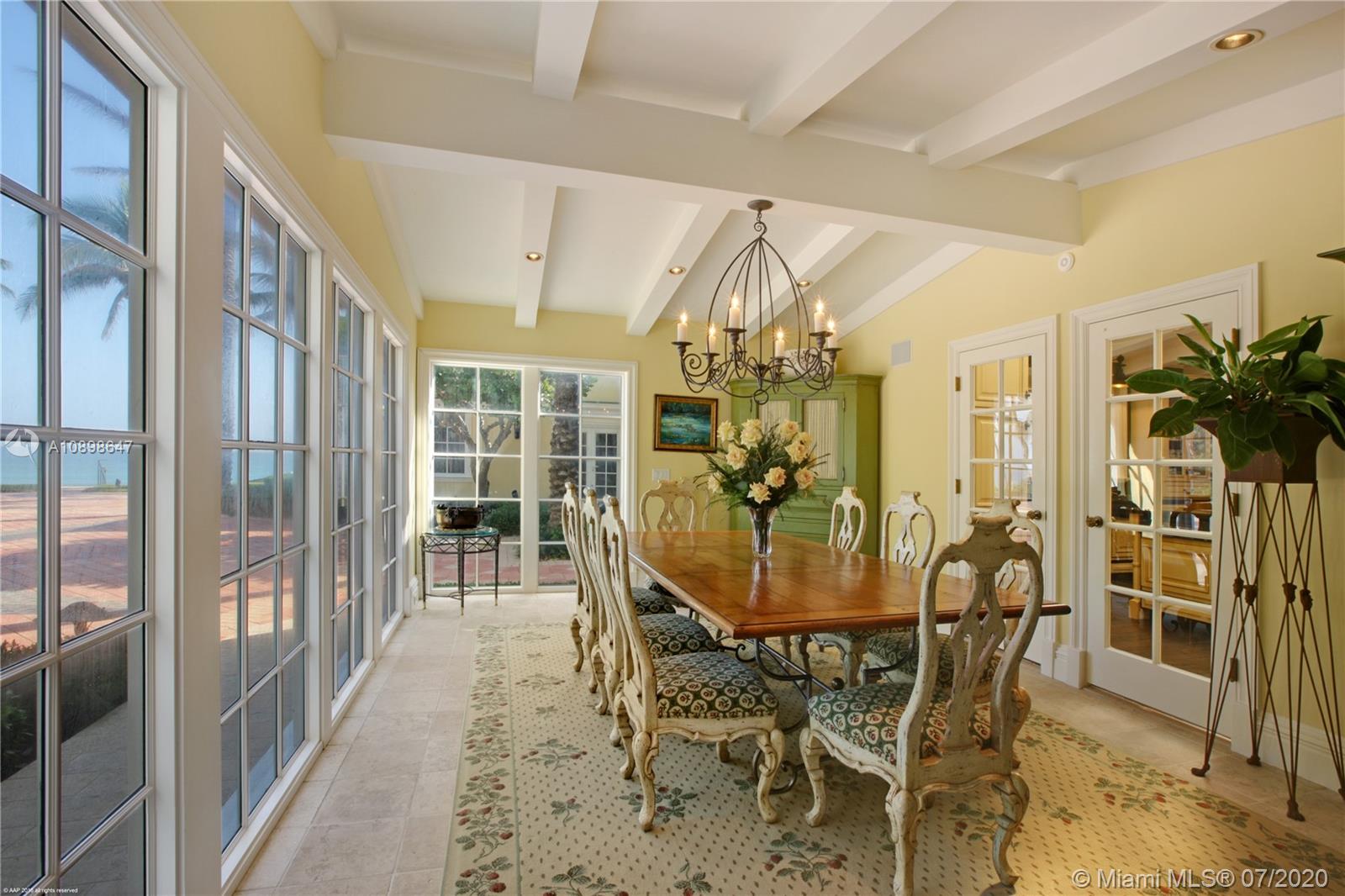 JUPITER ISLAND - Residential