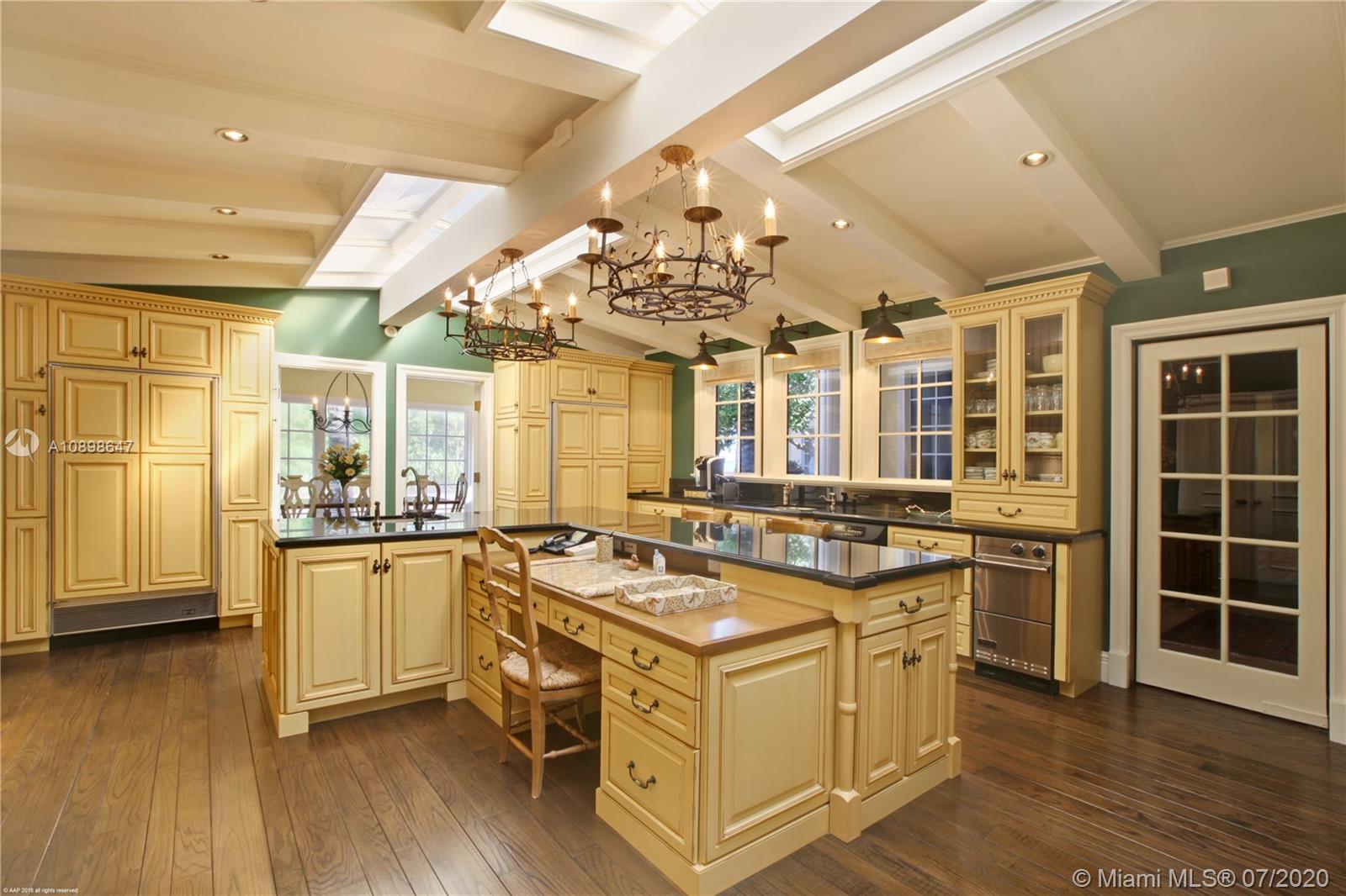 JUPITER ISLAND - Residential