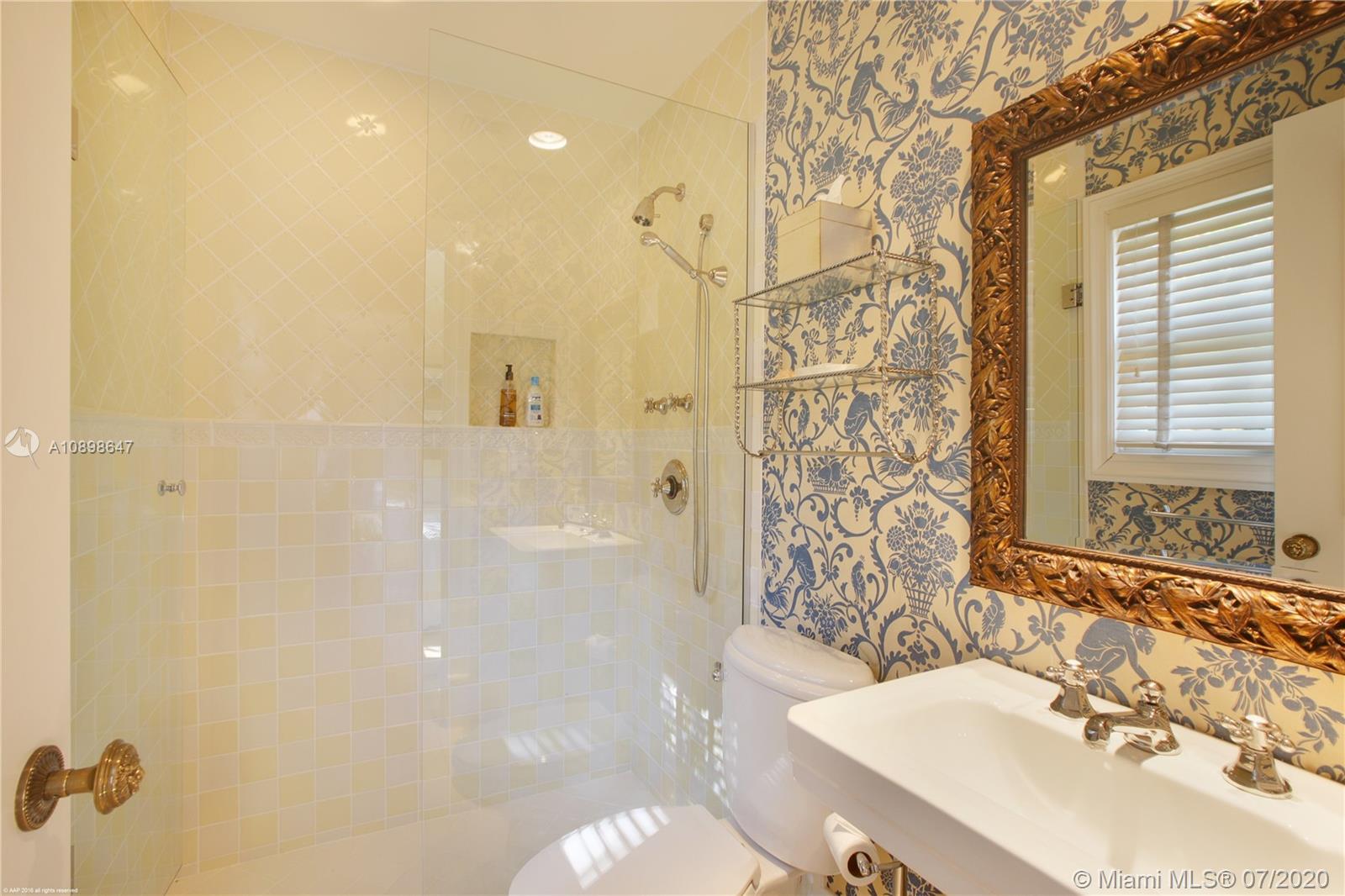 JUPITER ISLAND - Residential