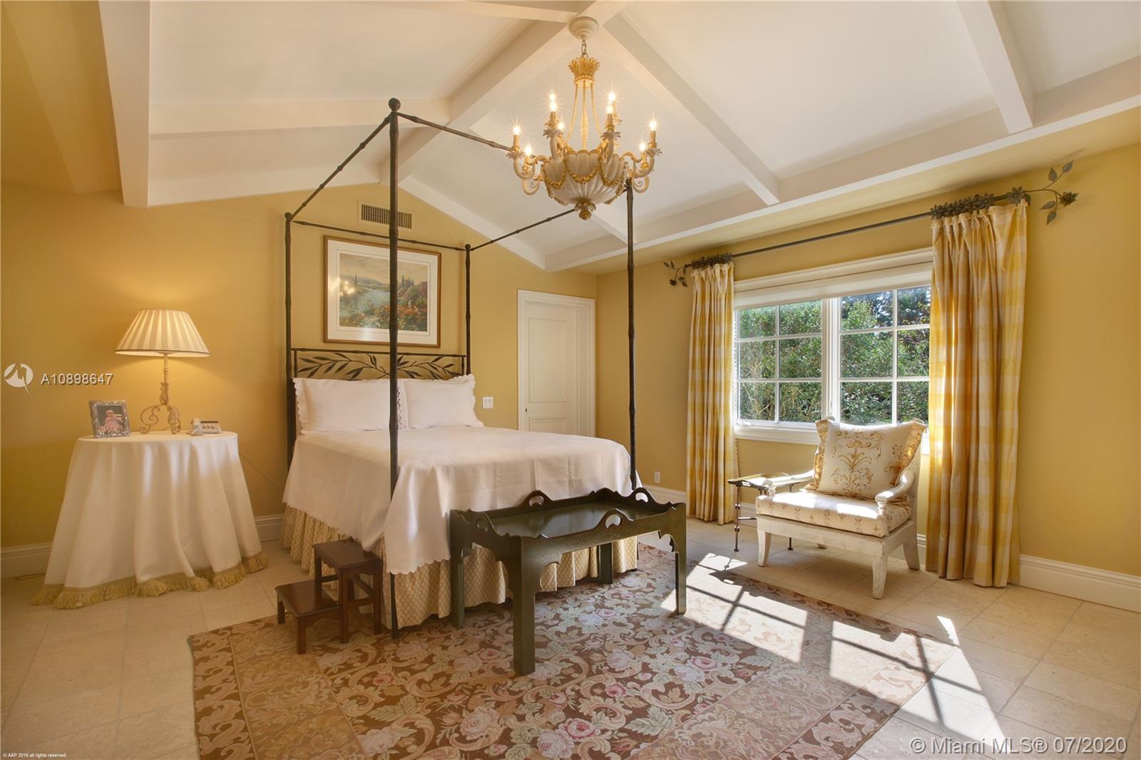 JUPITER ISLAND - Residential