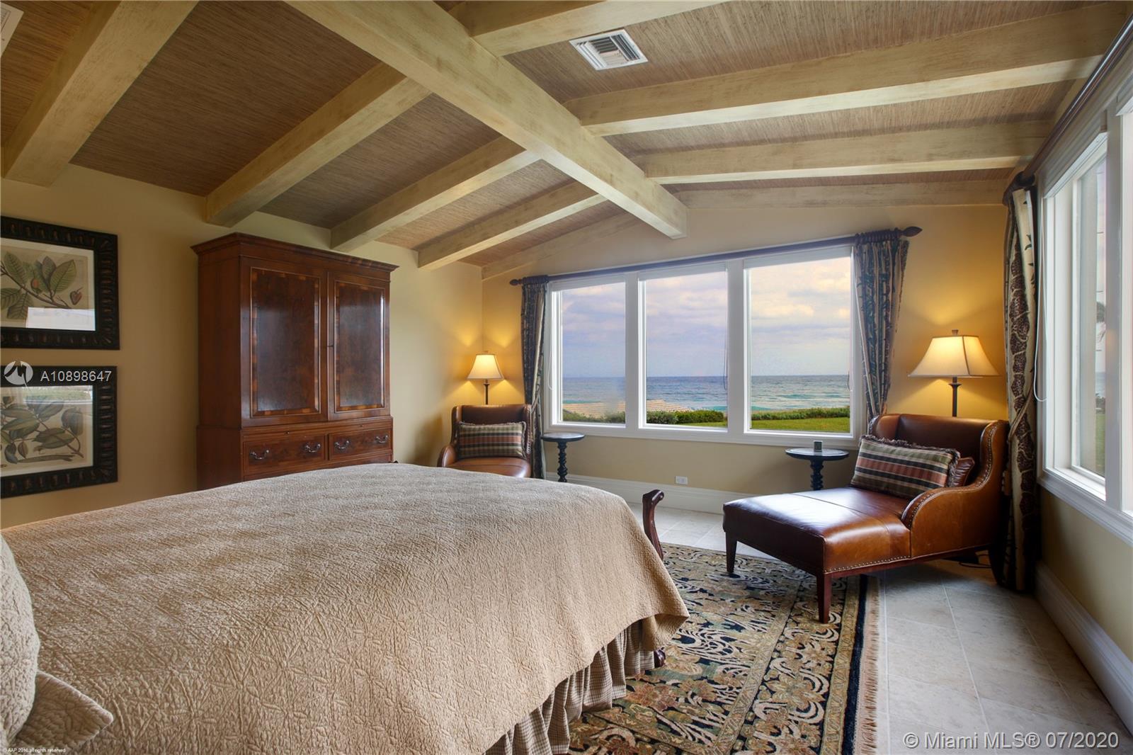 JUPITER ISLAND - Residential