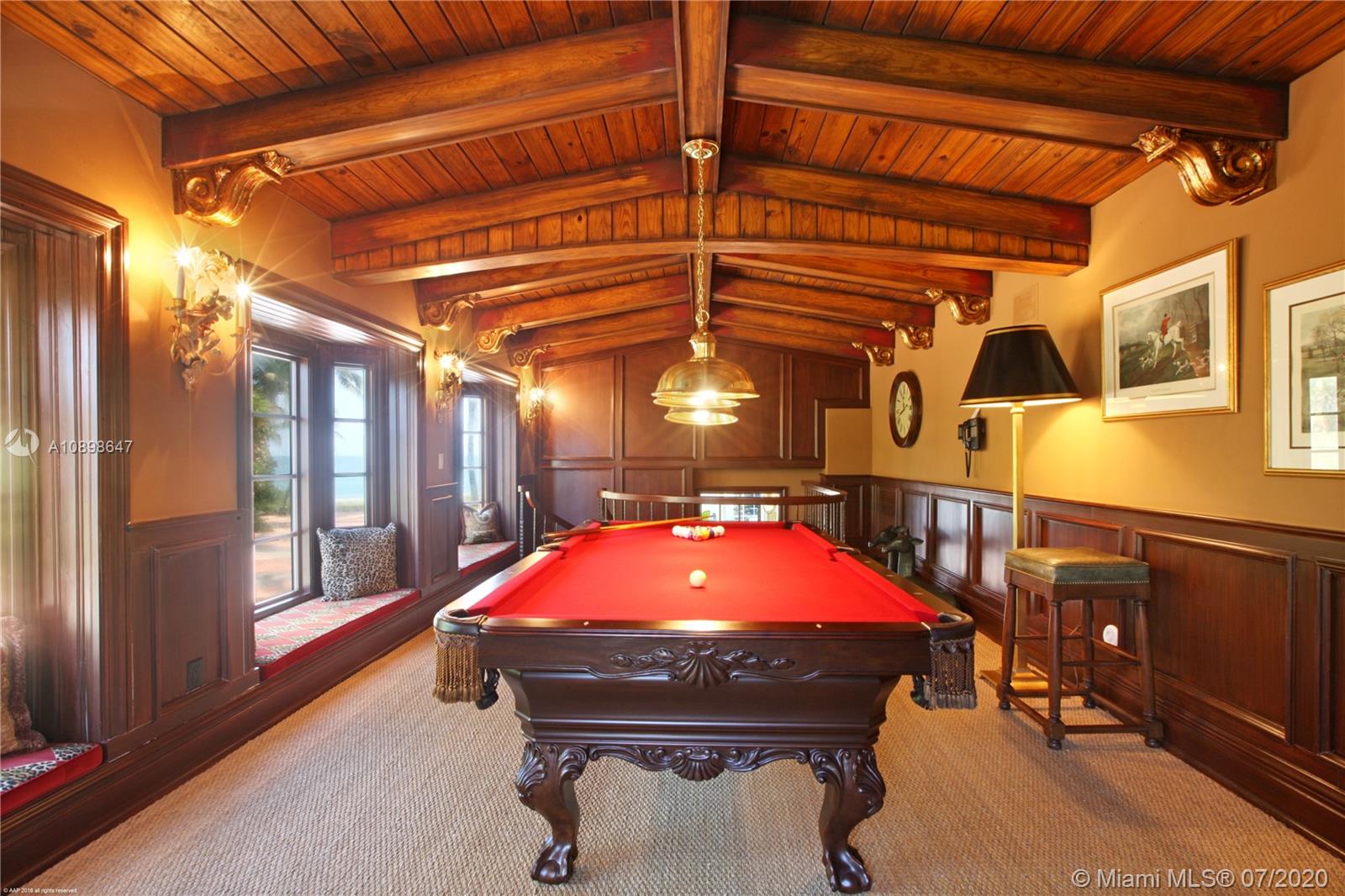 JUPITER ISLAND - Residential