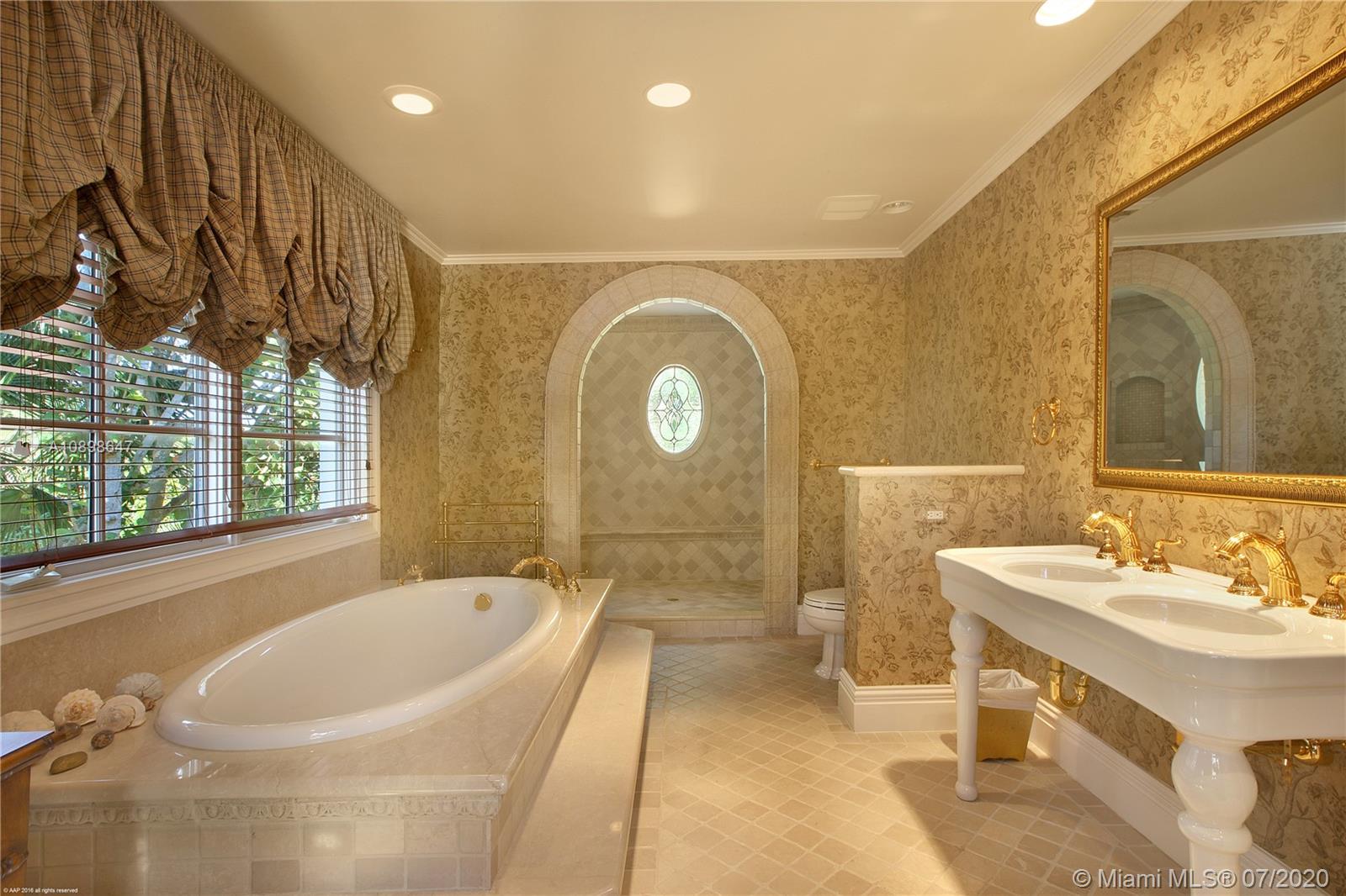 JUPITER ISLAND - Residential