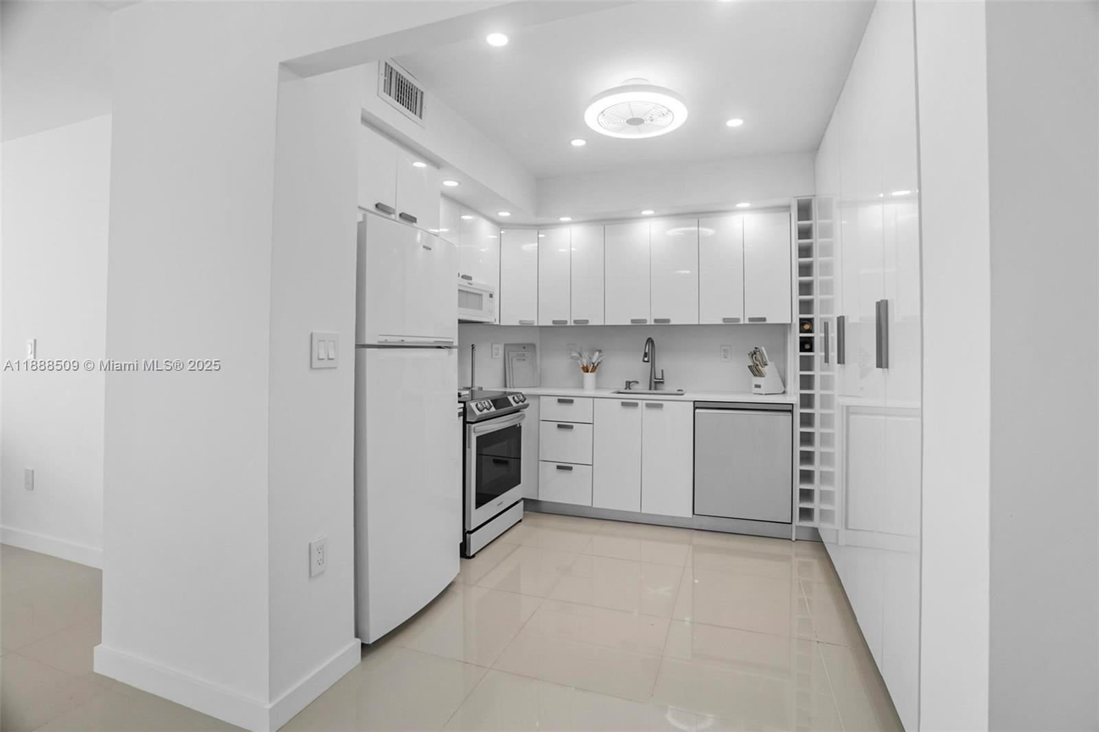ARLEN HOUSE CONDO - Residential