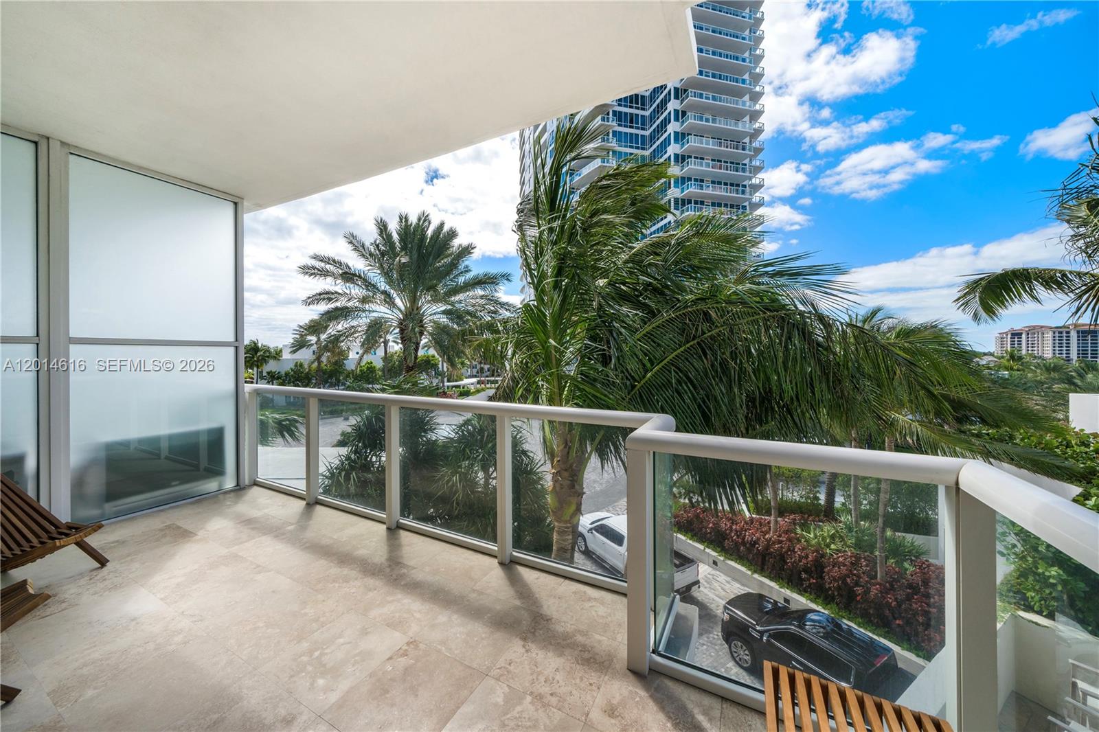 CONTINUUM ON SOUTH BEACH - Residential Lease