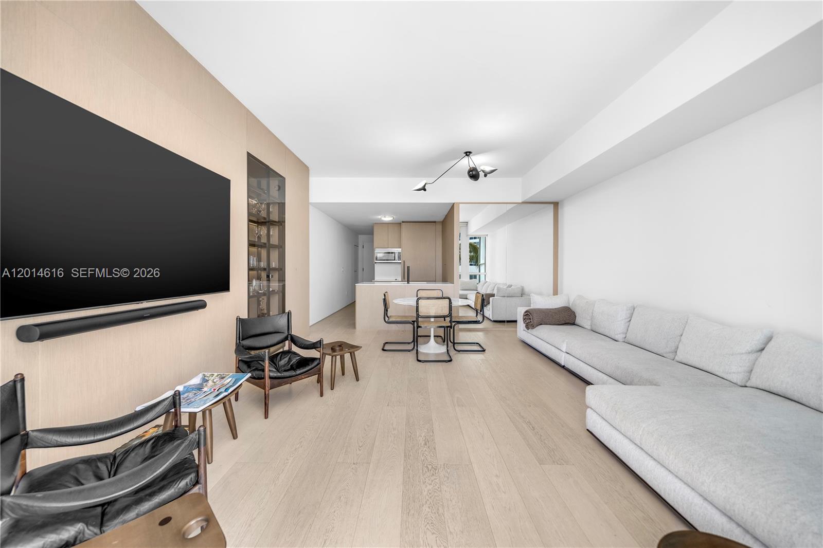 CONTINUUM ON SOUTH BEACH - Residential Lease