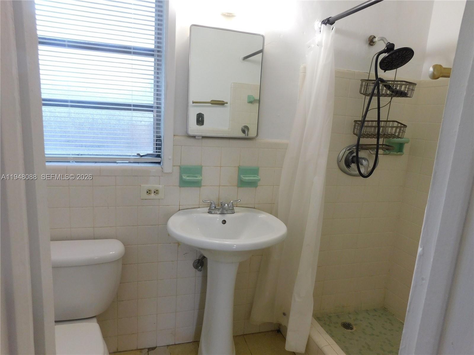 CORAL RIDGE ISLES - Residential Income