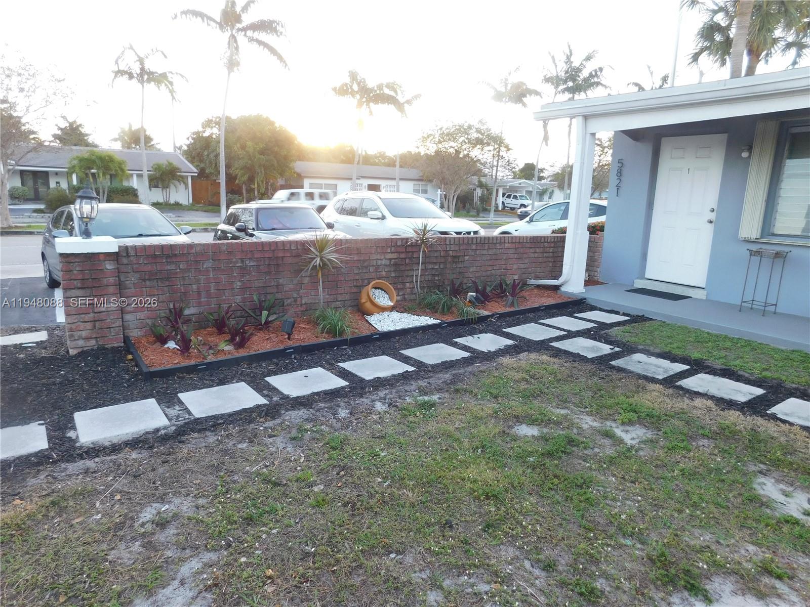 CORAL RIDGE ISLES - Residential Income