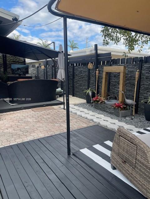 CORAL RIDGE ISLES - Residential Income