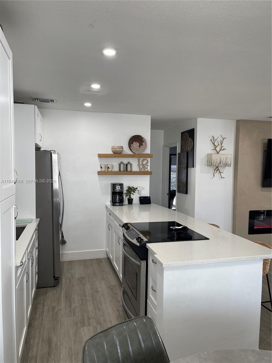 CORAL RIDGE ISLES - Residential Income