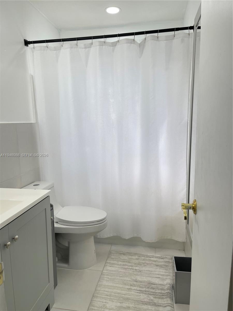 CORAL RIDGE ISLES - Residential Income